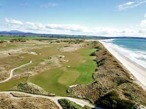 Barnbougle (Lost Farm) 18th Back Drone